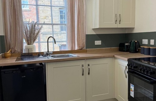 South Charlton Apartment | Charming Grade 2 Listed Apartment in Alnwick town centre with castle views.