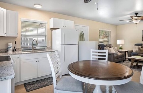 Sanibel Cottage | Charming Ground-Level Retreat at Sanibel Shore-Walk to the Beach