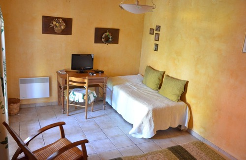 Prunete Hotel | Charming guest rooms near the sea and the mountains. Room 1