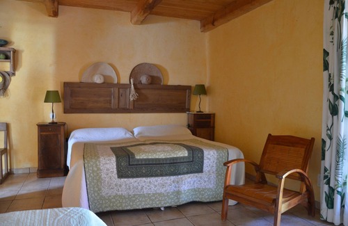 Prunete Hotel | Charming guest rooms near the sea and the mountains. Room 1