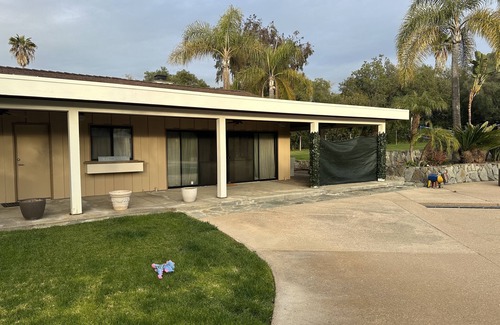 Covenant House | Charming Guesthouse on Beautiful Property