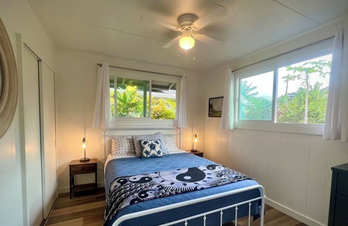 Waialee House | Charming Haleiwa Cottage Steps to Beautiful Beach
