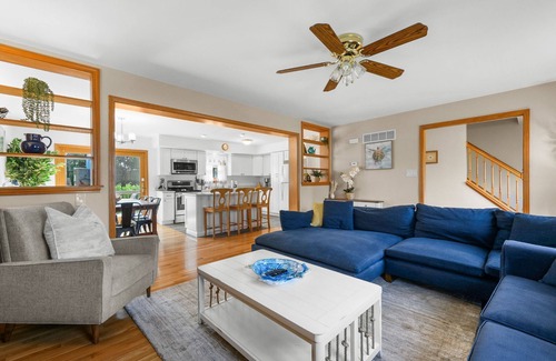 East Harwich House | Charming Harwich Home—Relax & Explore Cape Cod