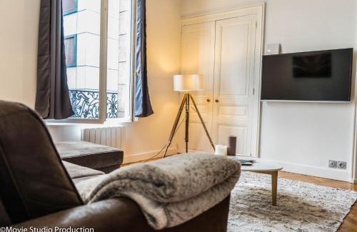Quartier Pasteur Apartment | Charming Haussmannien 50m2 - city center