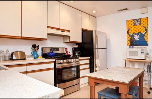 Lower Haight Condo | Charming Hayes Valley Vict. Flat 1brm, 2bth 30 day - 90 stay only