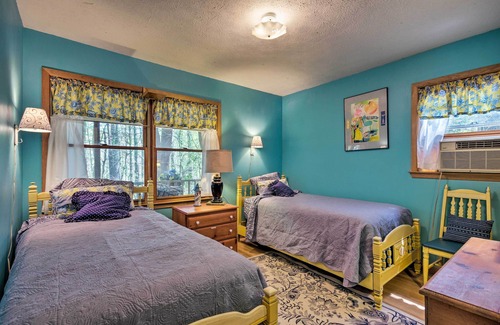 Penrose Cottage | Charming Hendersonville Cottage w/ Porches & Views
