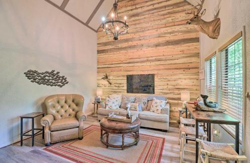 Higden House | Charming Higden Cabin Near Greers Ferry Lake!