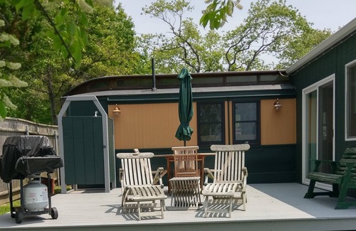 Portsmouth Apartment | Charming Historic Early 20th Century Sea-Side Trolley