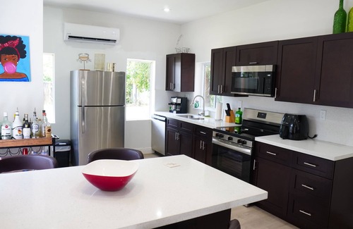 Opa-Locka House | Charming Historic Home w/Modern Comforts - Opa-Locka Getaway
