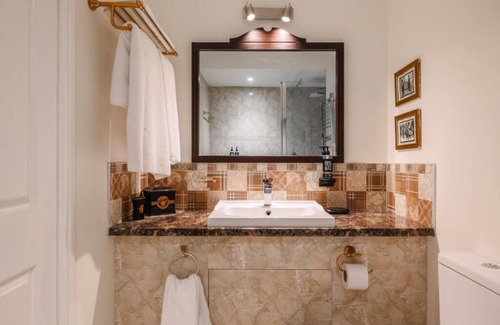 Ipswich Hotel | Charming Historic Stay in Ipswich | Spa Treatments, Sauna & Pool Access
