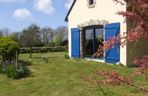Plomeur House | Charming house PLAGE de TRONOEN: countryside by the sea and absolute peace and quiet!