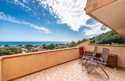 Costa Rei House | Charming Holiday Home "Casa Rei" with Sea View