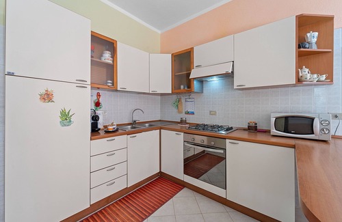 Villasimius House | Charming Holiday Apartment “Casa Elisabeth” with Mountain View