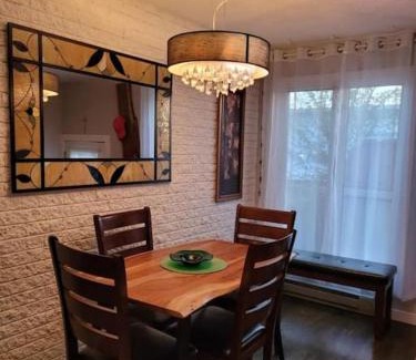 Downtown Gatineau Apartment | Charming Home, 15 Minutes to the Parliament