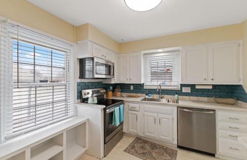Speedway House | Charming Home in Speedway