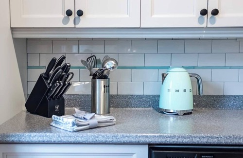 Waterford Valley House | Charming Home on the West Side of Downtown