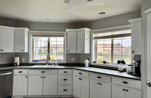Crescent City House | Charming home on the Cliffs of Crescent City