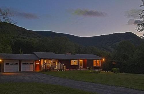 Hunter House | Charming home - views of Hunter Mountain slopes