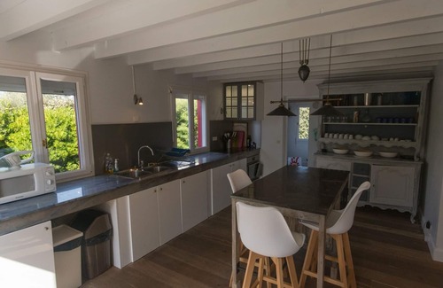 Sauzon House | Charming Home with Garden, Terrace, and Beach Access in Sauzon