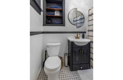 St. Louis House | Charming home with vintage vibes & unique features