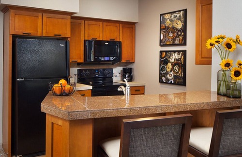 Avon Hotel | Charming hotel in brilliant Avon with WiFi, fitness room, AC