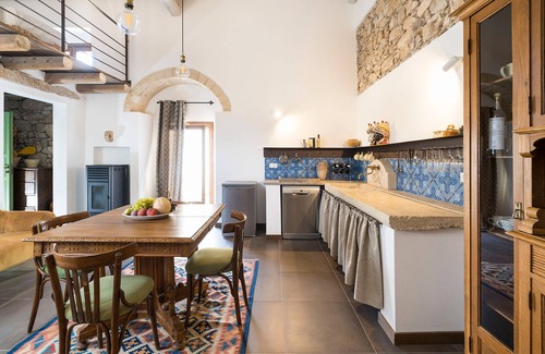 Buseto Palizzolo Ski Chalet | Charming house with shared pool - Don Carlo