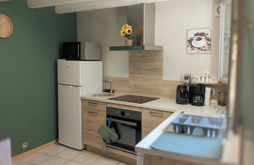 Flavin House | Charming house : A Peaceful and Comfortable Stay in Flavin