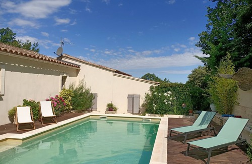 Robion House | Charming house at the foot of the Luberon (rated 4 stars)