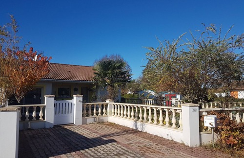 Aureilhan House | CHARMING HOUSE BETWEEN THE OCEAN AND THE LAKES