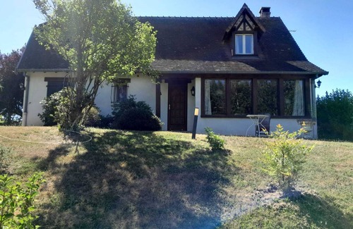 Villebret House | Charming house in a peaceful setting with access to a pond opposite