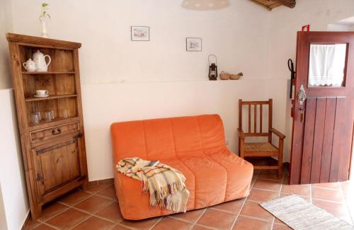 Junqueira House | Charming House in Castro Marim with Shared Pool