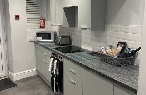 Buxton House | Charming house in central Buxton - 8 bedrooms