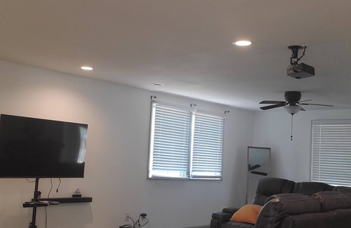 Stockbridge House | Charming house in delightful Stockbridge with AC, very cozy and event friendly