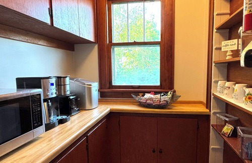 Lake City House | Charming House in Lake City 3 Blks from Marina and Lake Pepin! 3 Bedroom/2 Bath