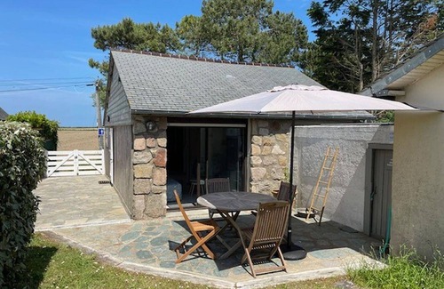 Reville Cottage | Charming house in Réville with direct beach access