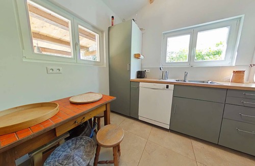 L'Epine House | Charming house near the beach with Wi-Fi and private parking