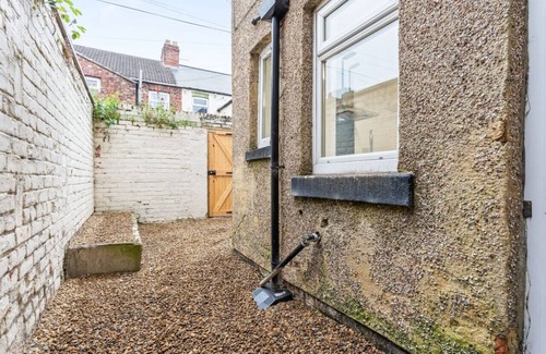 Redcar House | Charming House Town Centre Free Parking Fast WiFI