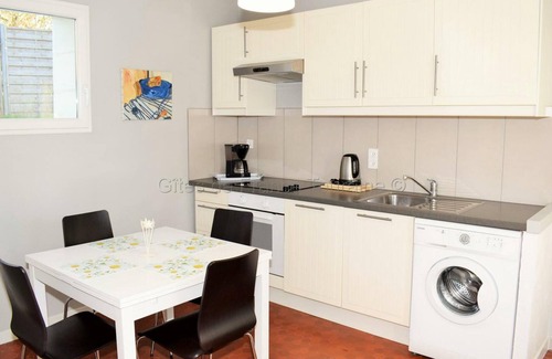 Athee-sur-Cher Cottage | Charming house with enclosed garden in Touraine, near Loire Castles