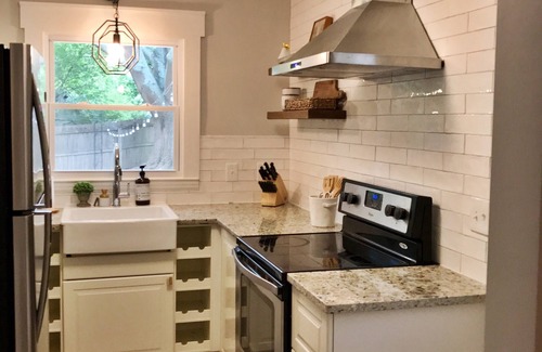 Roswell House | Charming House walking distance to Historic Downtown Roswell