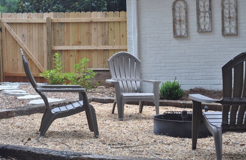 Roswell House | Charming House walking distance to Historic Downtown Roswell