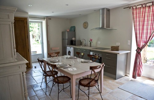 Bouilland House | CHARMING HOUSE WITH COURTYARD GARDEN BEAUTIFULLY RESTORED bucolic Village *