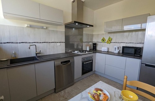 Agris Cottage | Charming house with large garden and spa near nature