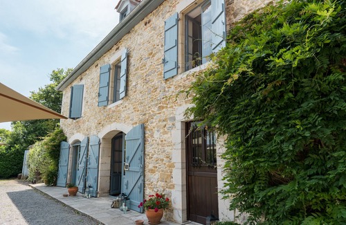 Urt House | Charming house with swimming pool in the Basque Country!