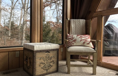 Wright City Ski Chalet | Charming Innsbrook Lakefront Retreat with 180° Water Views