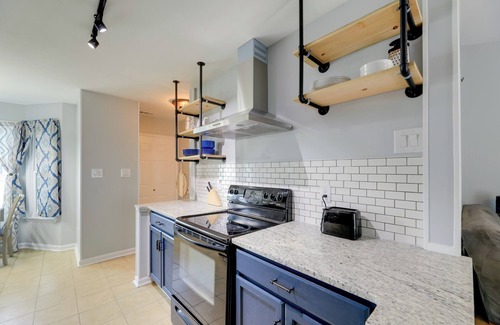 Piney Green House | Charming Jacksonville Abode w/Patio!