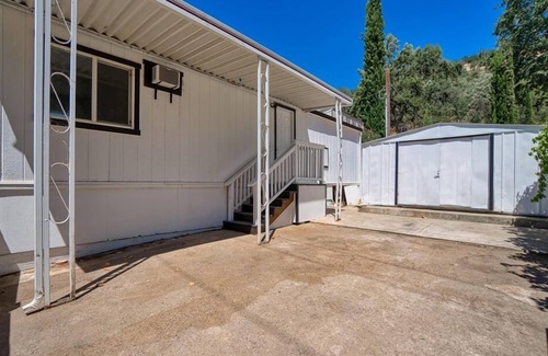 Clear Lake House | Charming Lake View house with WiFi, AC in tranquil Clearlake Oaks