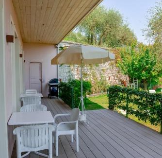 Gardone Riviera House | Charming Lake View Cottage