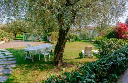 Gardone Riviera House | Charming Lake View Cottage