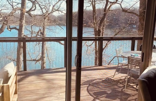 Syracuse Cottage | Charming lakefront cottage,private lake & dock, perfect secluded getaway