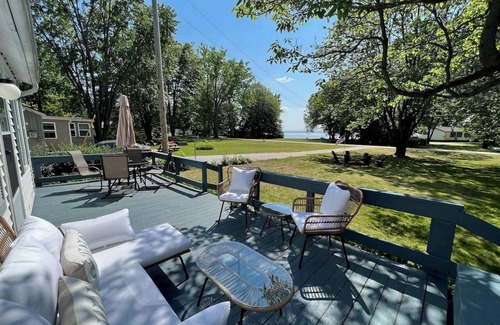 Alburg Cottage | Charming Lakeside 2-bedroom cottage in lovely Alburgh, VT